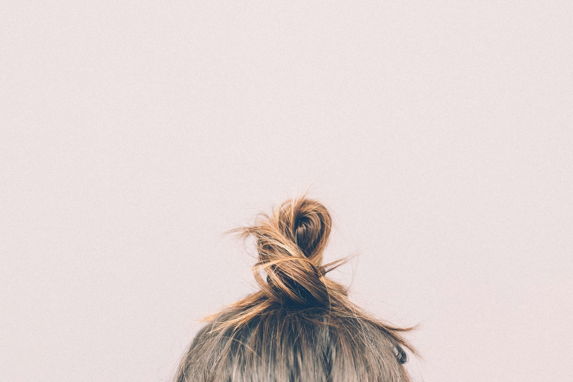 Seasonal Hair Shedding: Why It Happens and How to Manage It